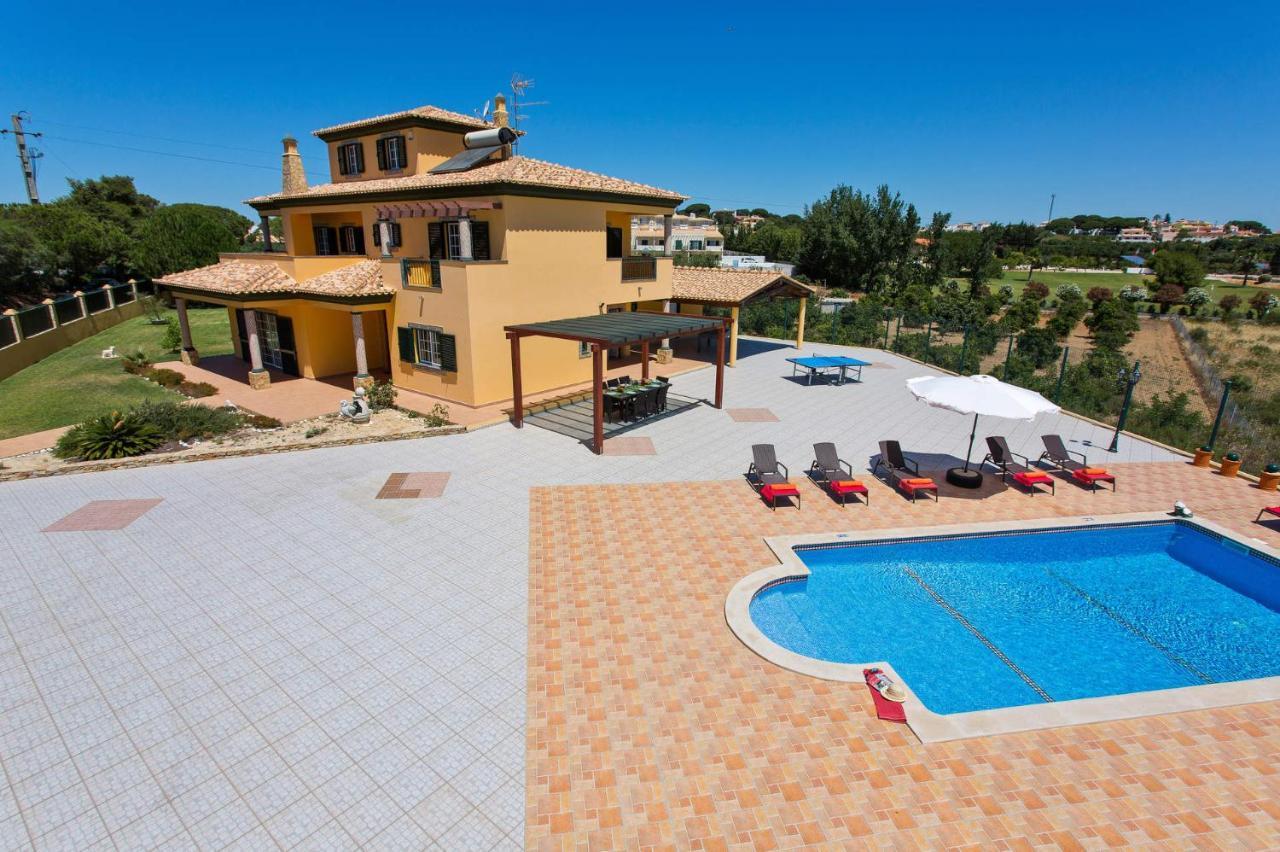 Villa Nincha - Heated Pool - Free Wi-Fi - Air Con Albufeira Exterior foto