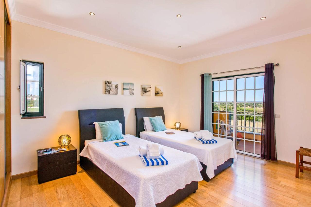 Villa Nincha - Heated Pool - Free Wi-Fi - Air Con Albufeira Exterior foto